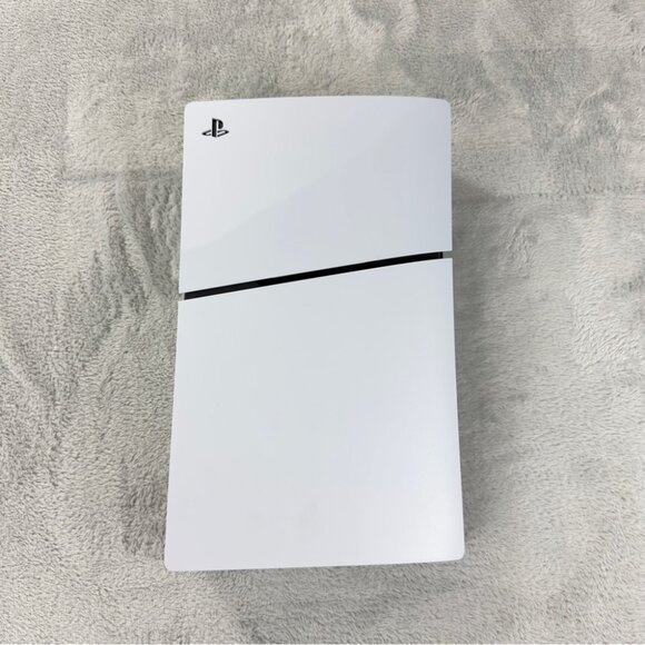 Sony Playstation 5 Digital Slim Console 1TB CFI-2015 Complete Box W/Controller - Picture 6 of 15
